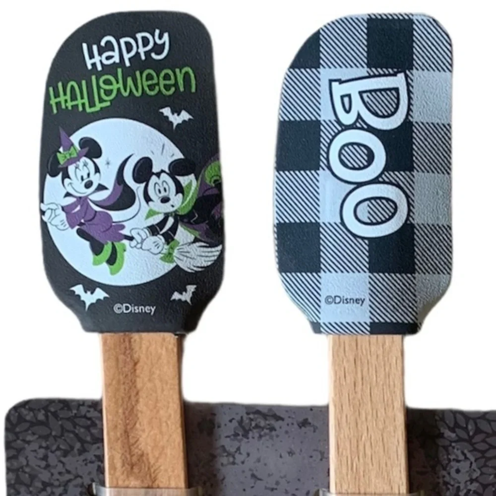 Disney Spatula Set Mickey Mouse Minnie Halloween festive witch vampire 4 Pack